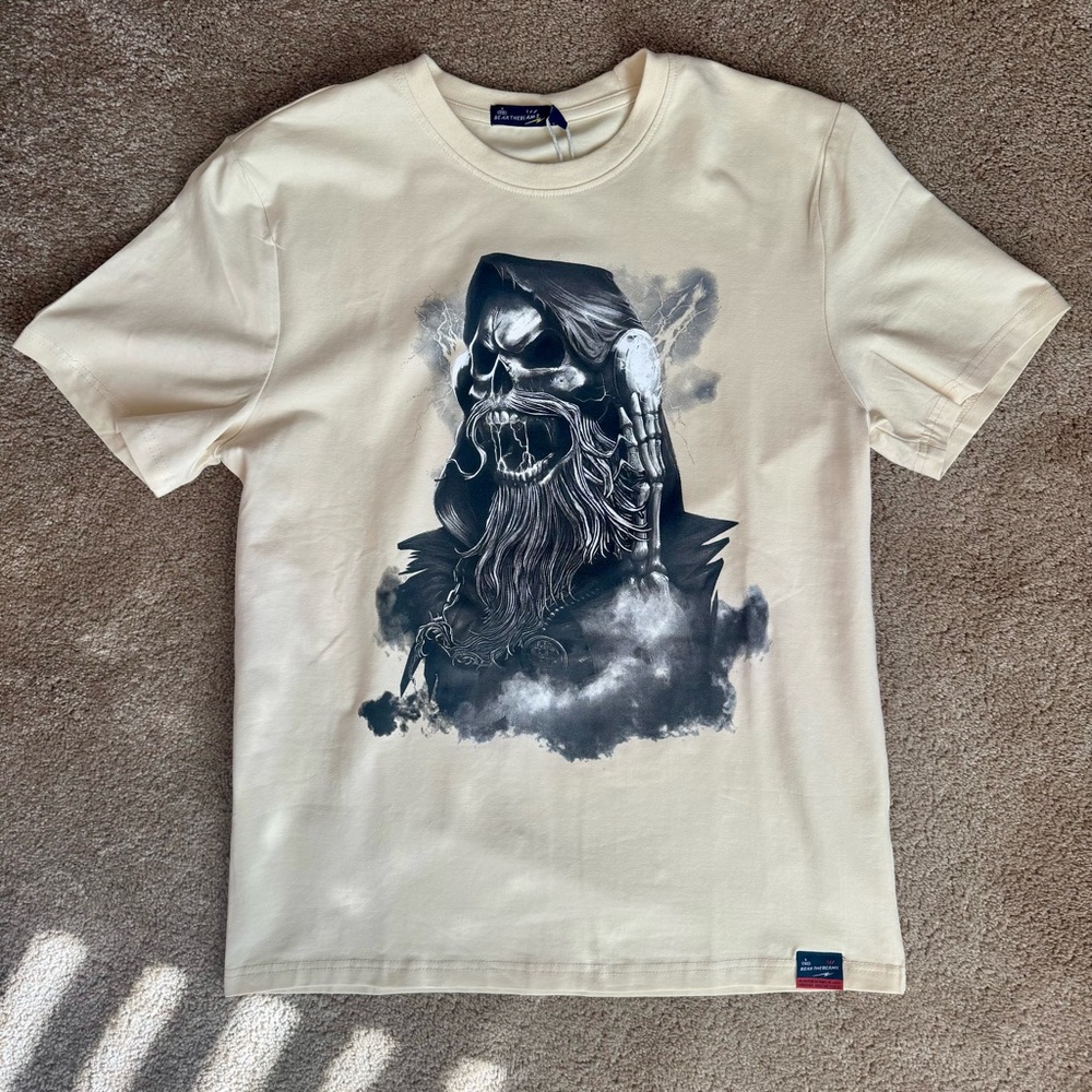NWT Bear the Beams Cream Graphic T-Shirt